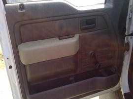 2010 FORD F150, WHITE, XL MODEL, 4.6L, 2WD, AT.   F26305